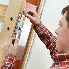 Door Lock Installation - Locksmiths in Chicago, IL