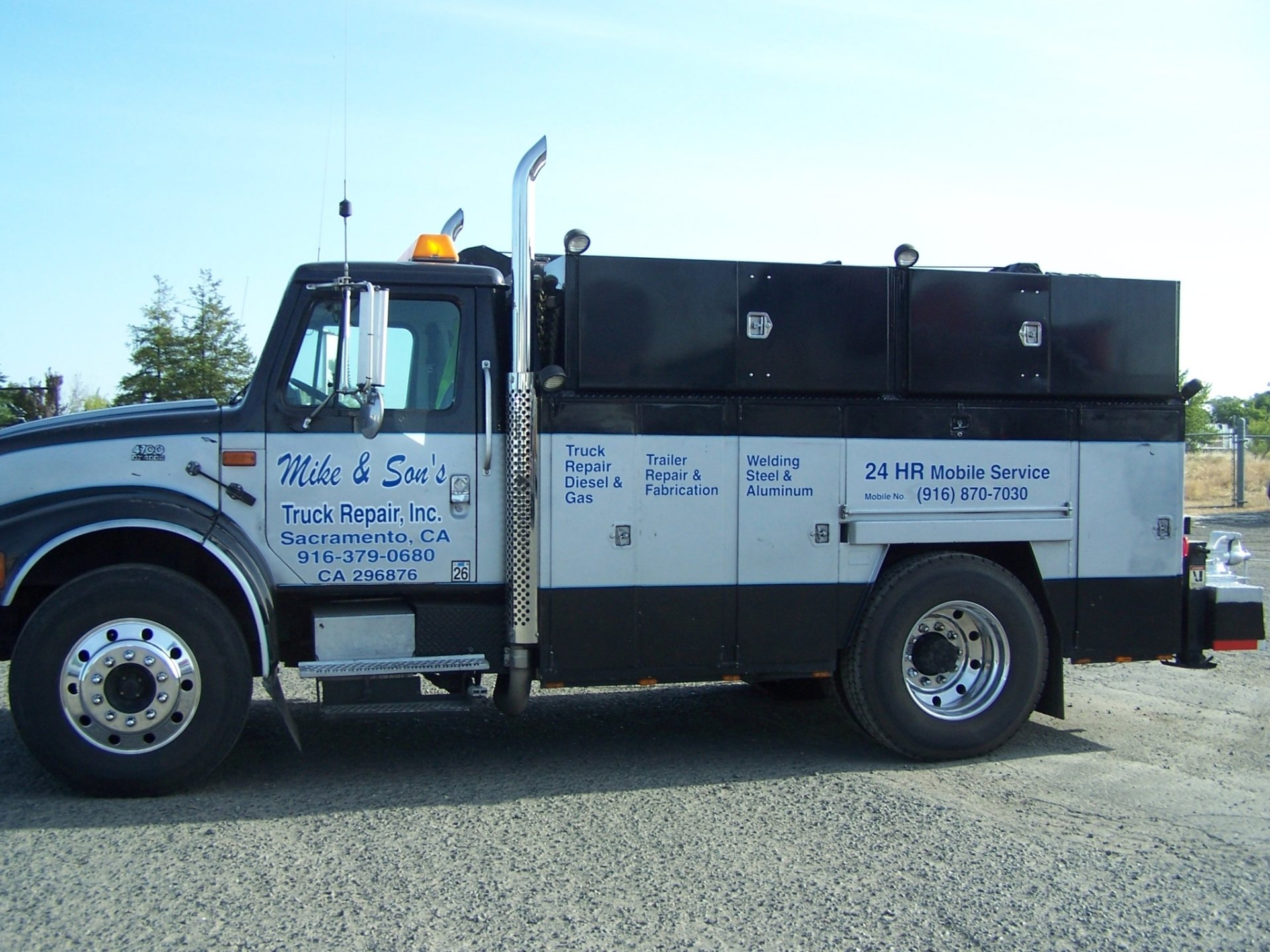 Home Mike & Son's Truck Repair Inc. Sacramento, California