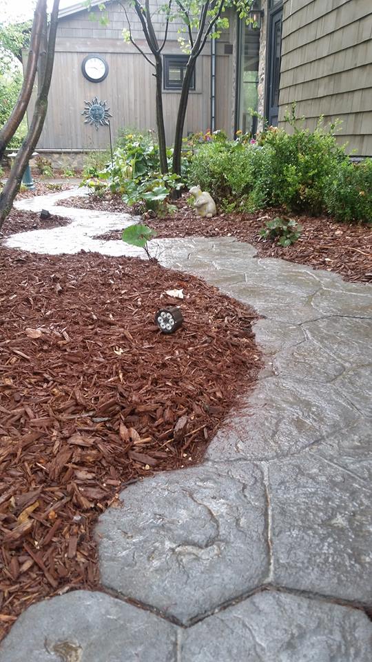 Landscape Design North Sioux City Ia Mendoza S Landscaping And Landscape Design Man T The Hedge Row In Sioux City Ia