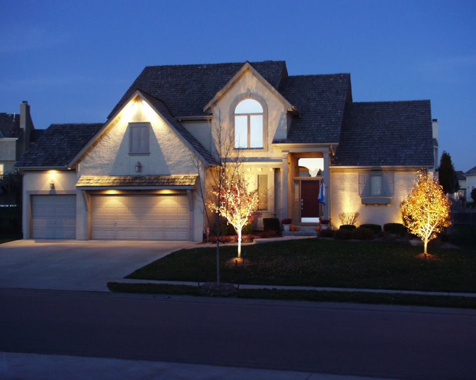 Residential Commercial Outdoor Lighting Overland Park Ks Home Tree Lighting Residential And Commercial Outdoor Services In Kansas City