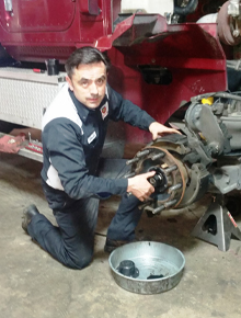 trailer mechanic