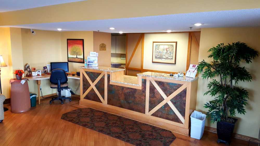 Hotel — McCook, NE — Horse Creek Inn