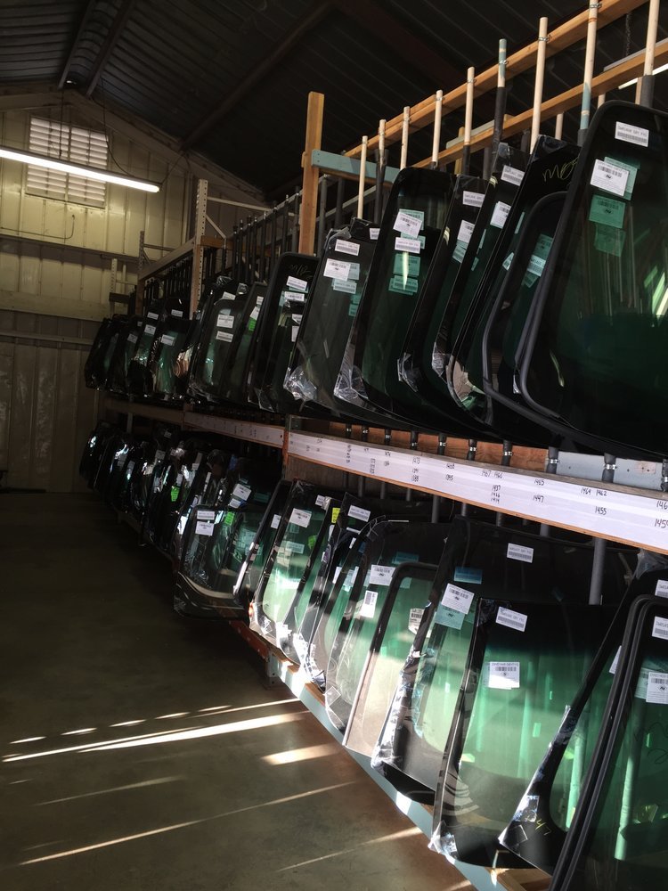 Low Cost Auto Glass Modesto, CA Windshield Replacement and Auto