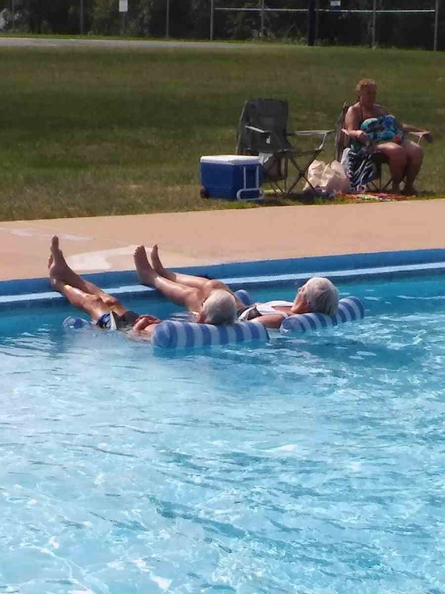 photos York, PA Lincolnway Swimming Pool & Sports Club, Inc.