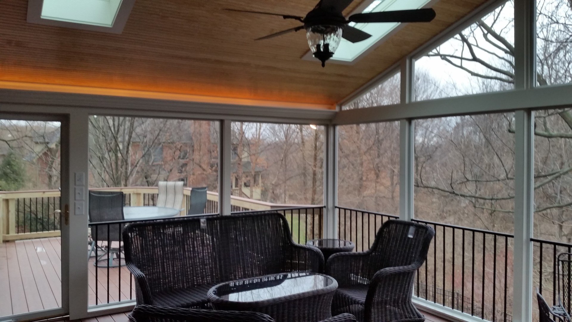 Enclosed and Screened Porch Builder Cincinnati, OH Edwards
