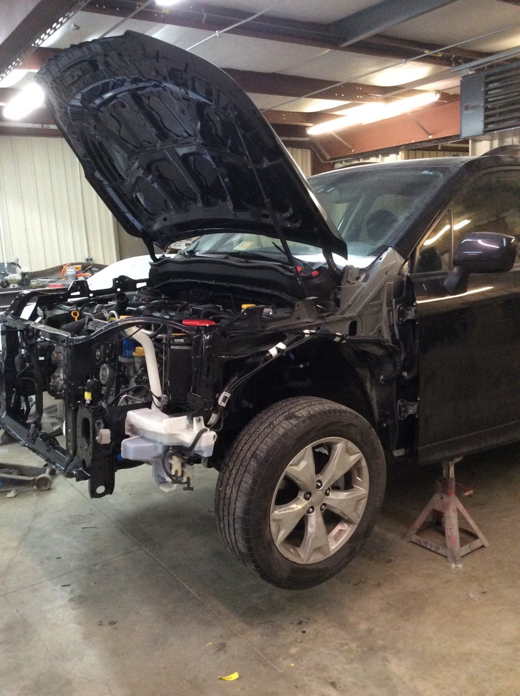 Body Shop Needs Met Henrico, VA Lindsay’s Auto Body & Paint, Inc