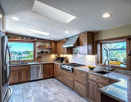 Elegant Kitchen — Cabinets in Pittsburgh, PA