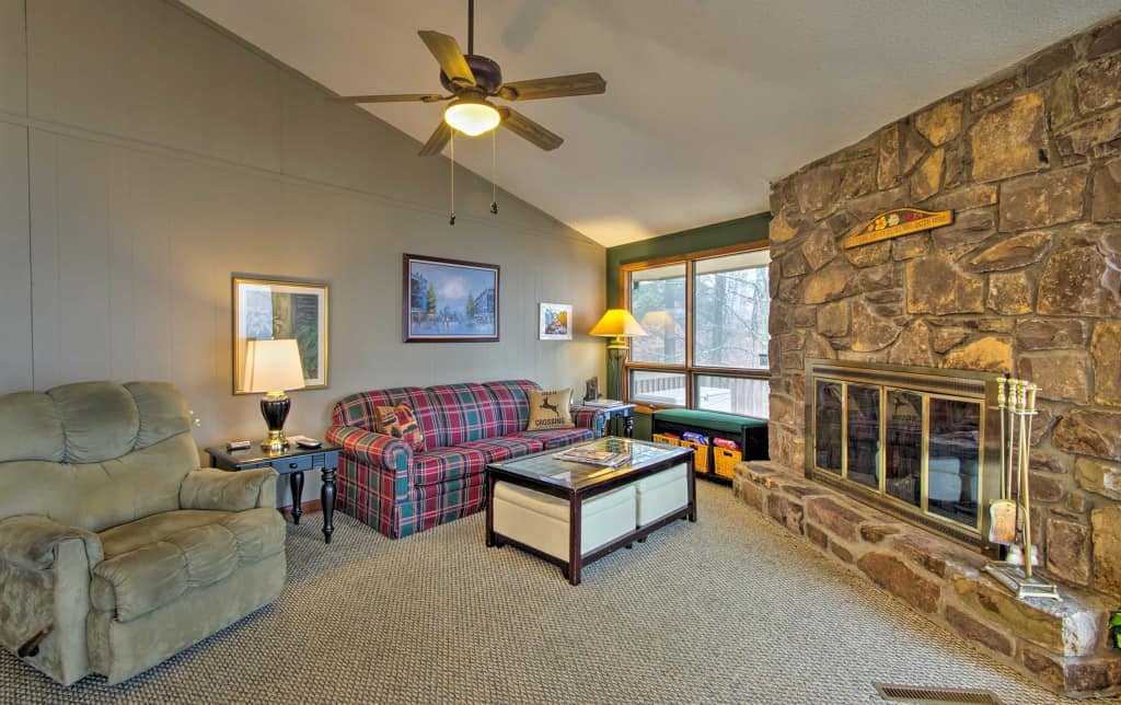 Hotel — Home Surroundings in  Cape Coral, FL