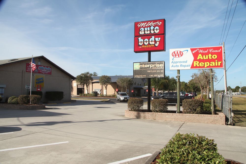 Mike's Auto Body, Spring Hill