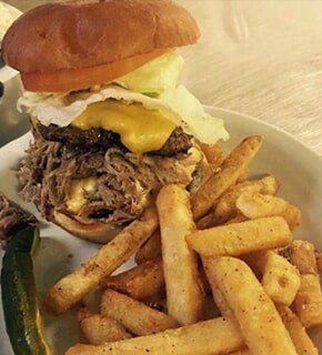 Country Restaurant|Teays Valley, WV| Barnyard BBQ