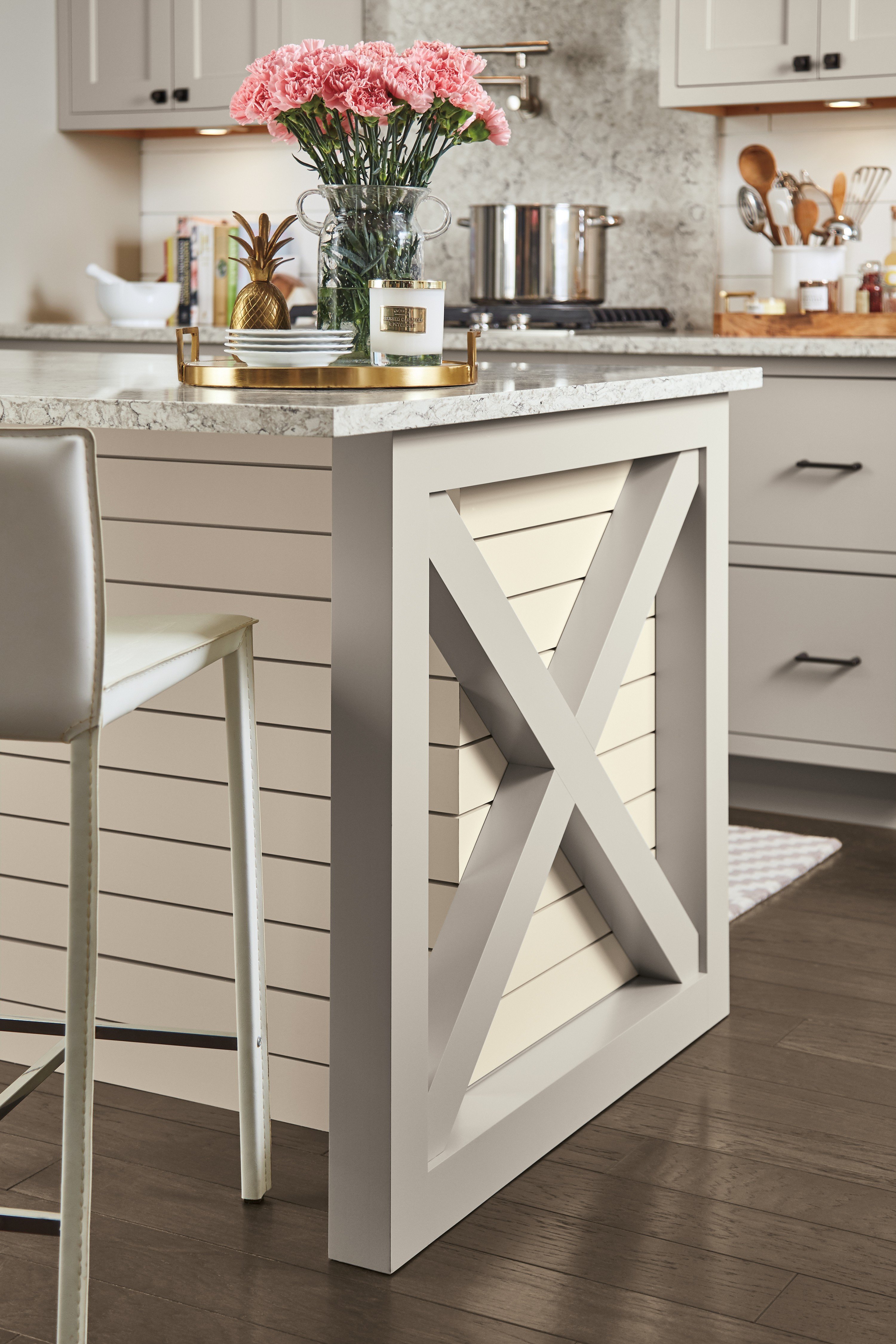 XFRAME ISLAND DETAIL AVAILABLE IN KEMPER EMERGE