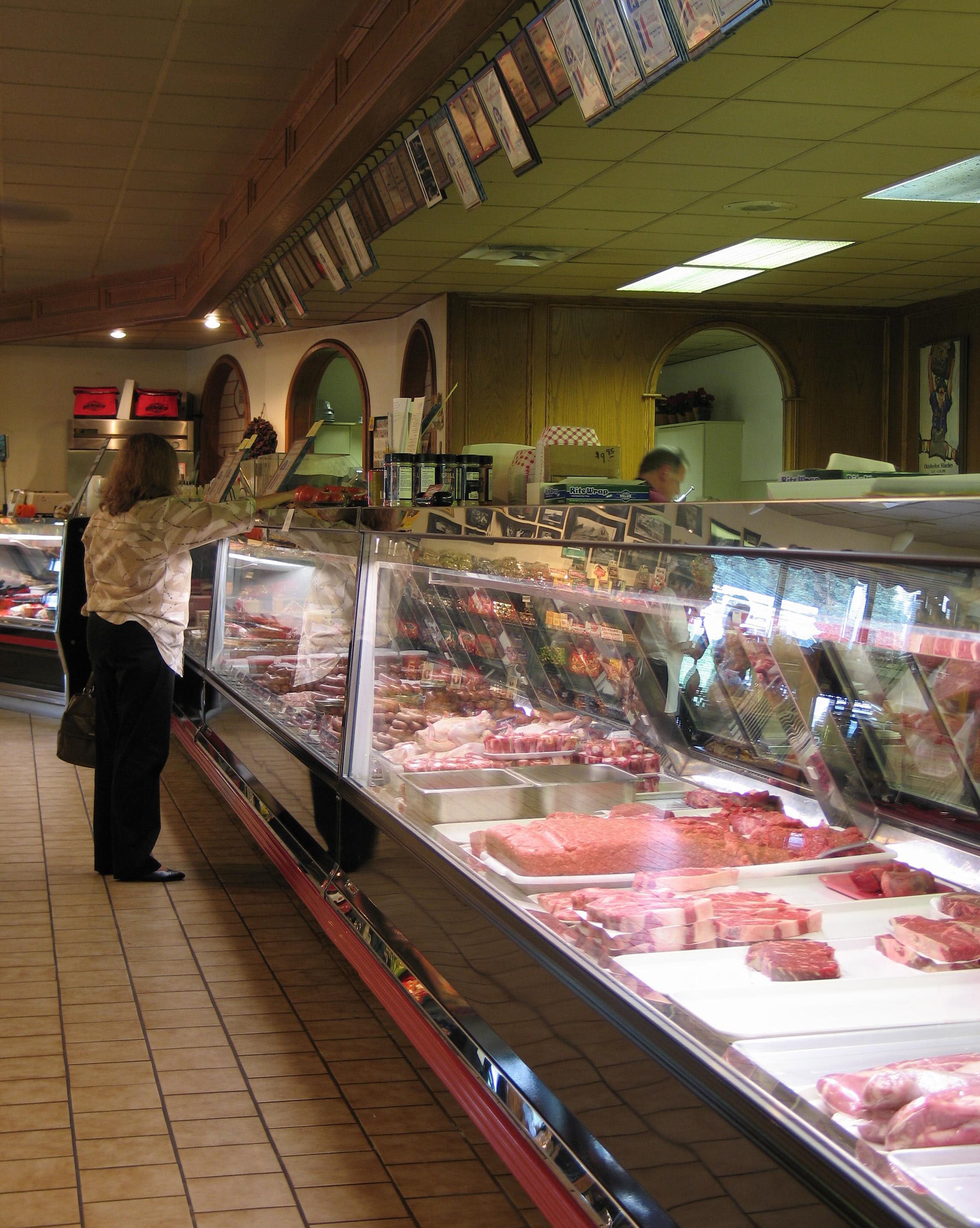 to Frank Stoysich Meats, proudly serving Omaha, NE with quality meats and service since