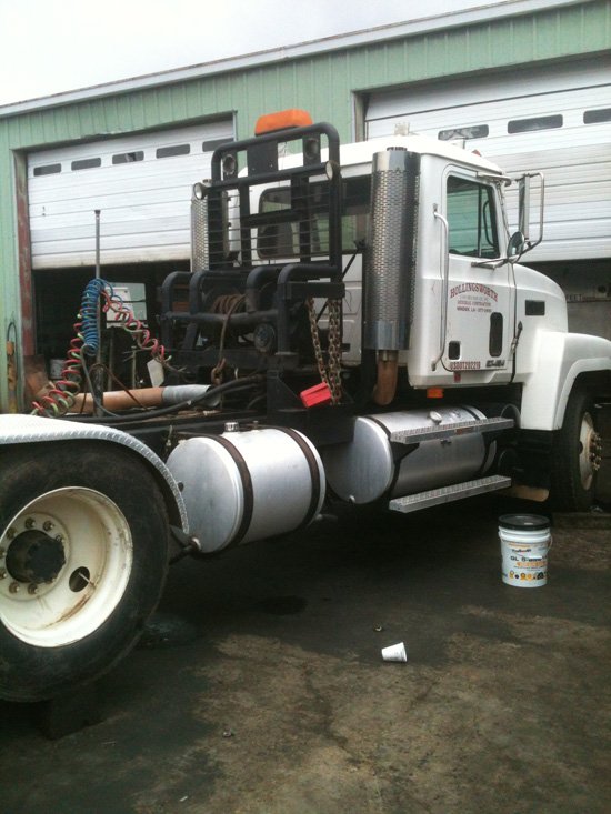 Williams Truck Parts Inc. Photo Gallery