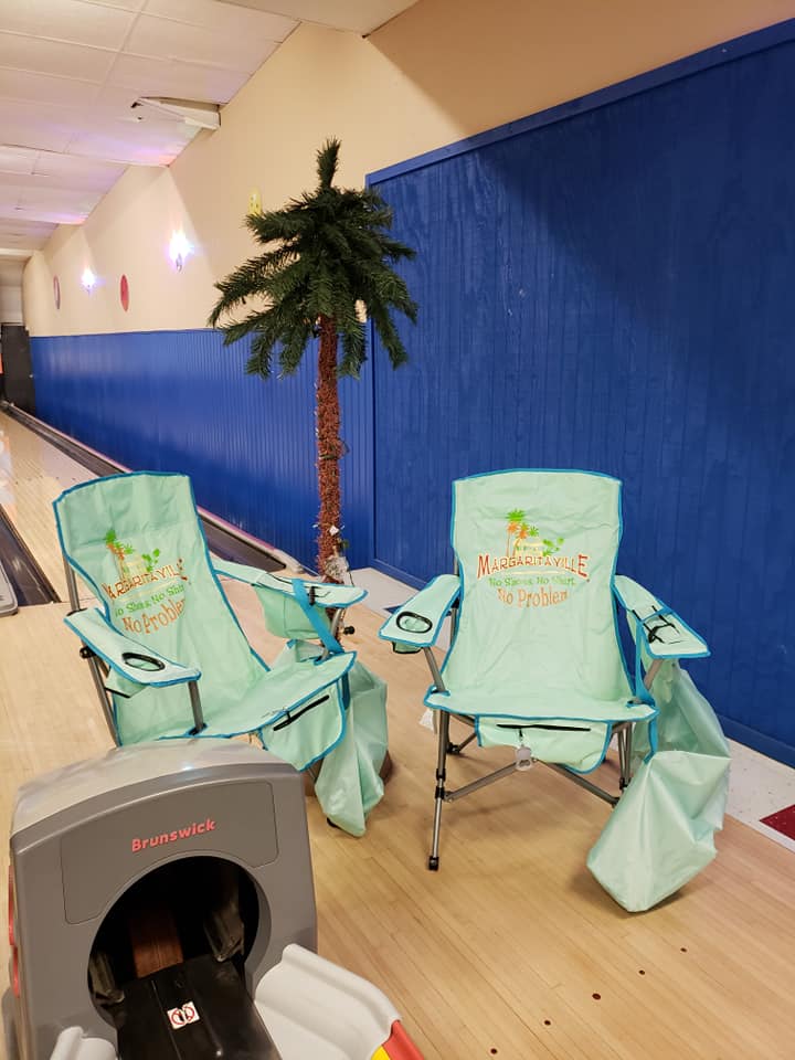 Bowling Columbus, OH Holiday Lanes