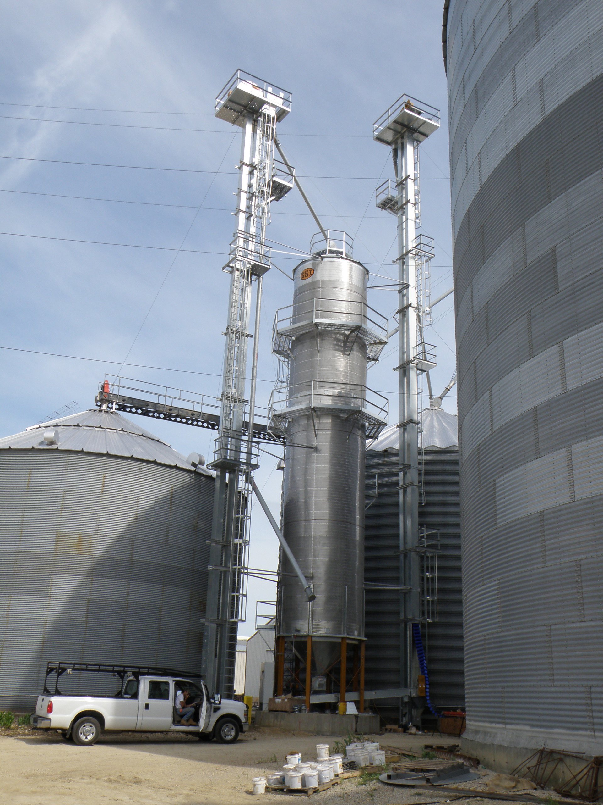 Grain Dryers Cedar Rapids, IA CR Conveying Inc.