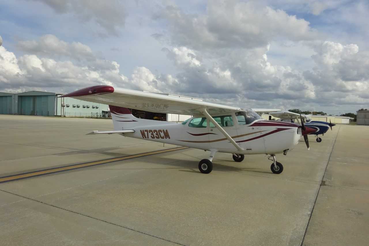 Aircraft Orlando Sanford Flying Club Sanford, Florida