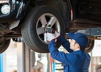 tire mechanic