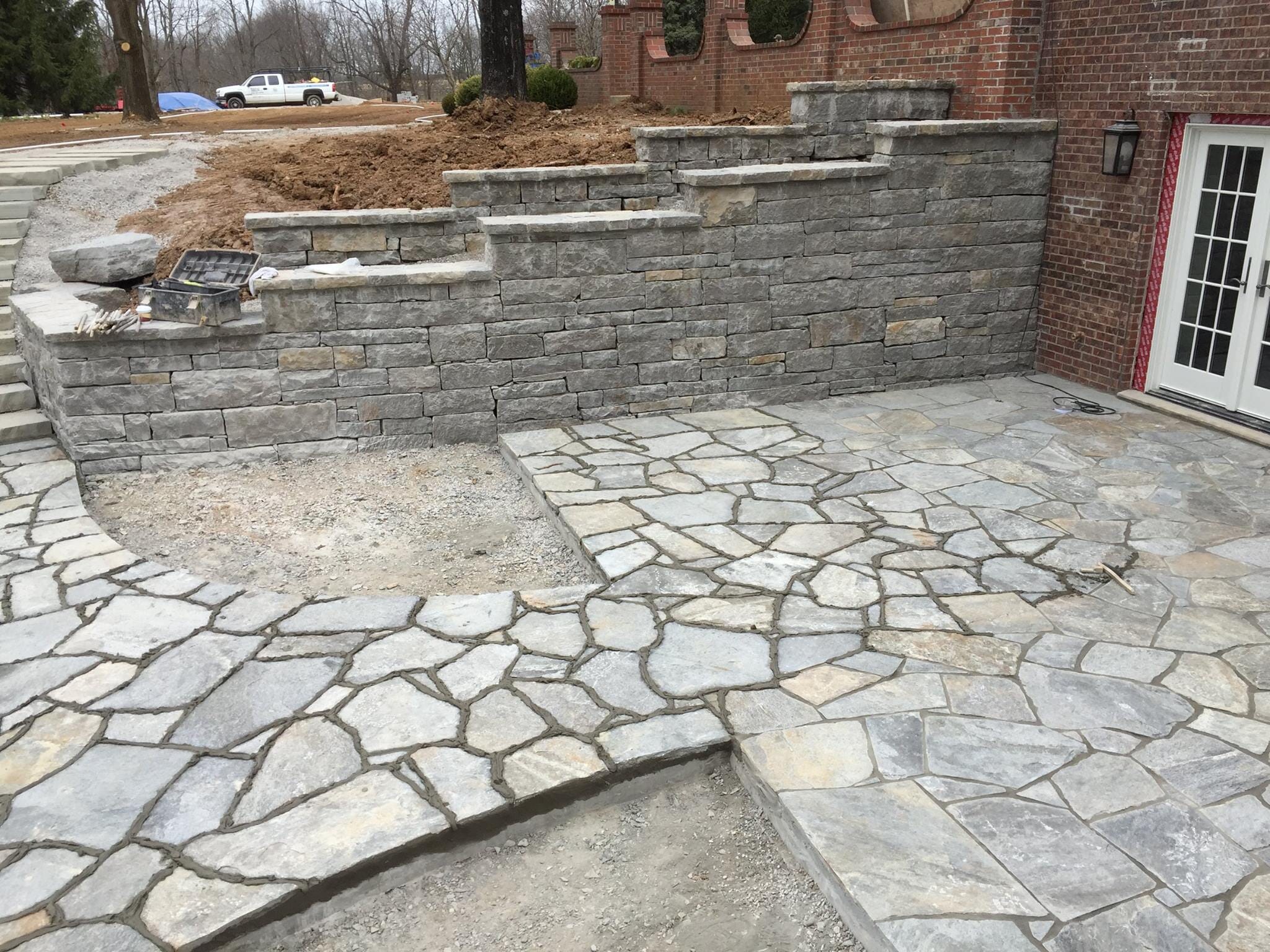 Stone Lexington, KY Diamond Pond / Kentucky Garden and Fountain