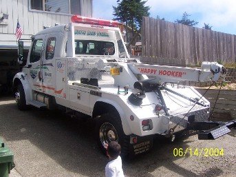 Specializing in semi-truck recovery services, we also offer 24-hour