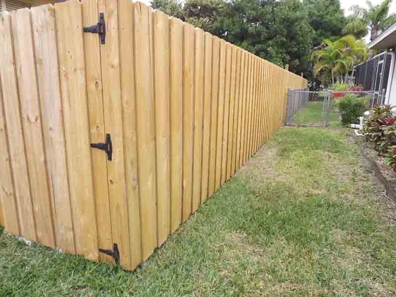 Residential Fence Cape Coral, FL Royal Fence Inc.
