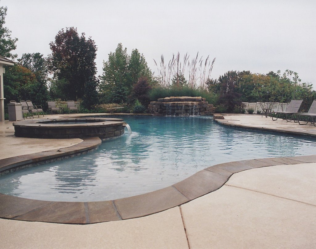 Swimming Pool Contractors Overland Park & Kansas City, Kansas (KS