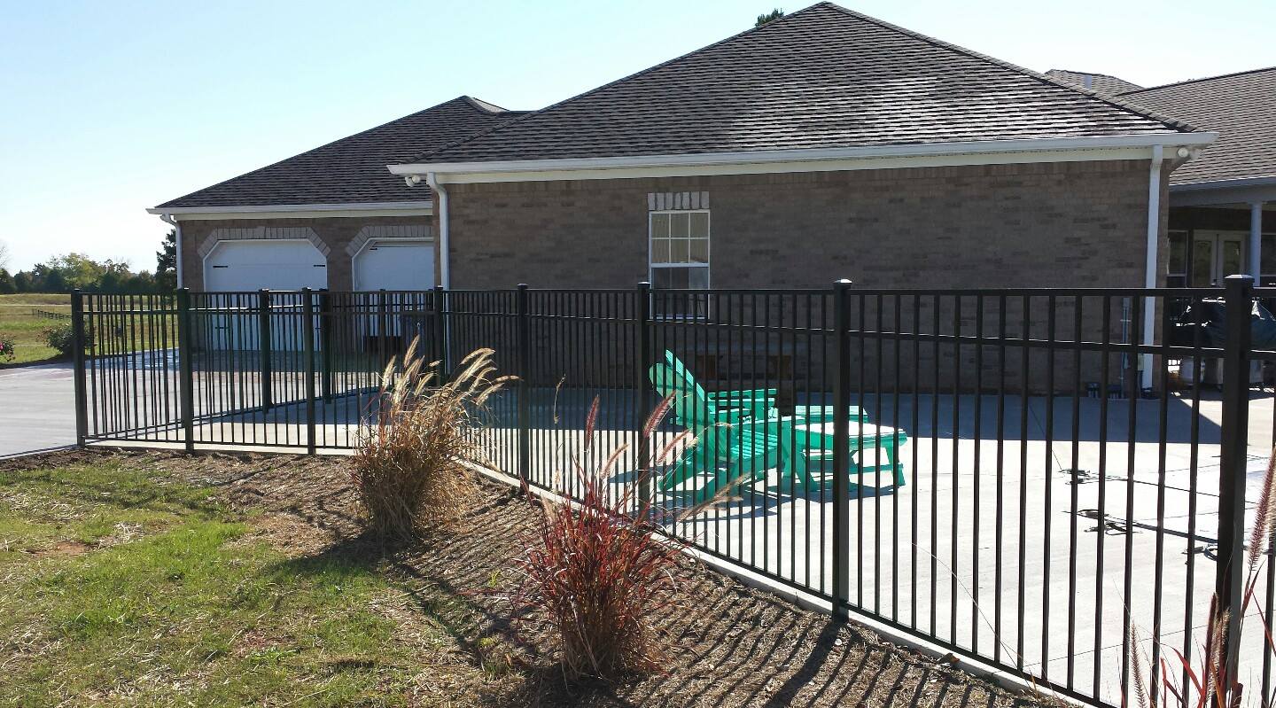 Fencing Bowling Green, KY Newcastle Fence