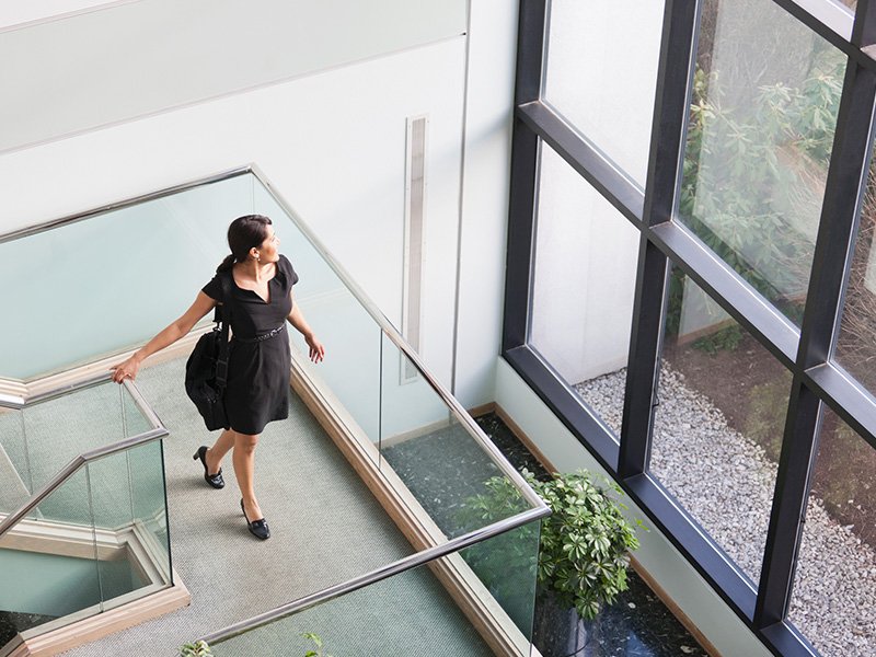 Find the Best Glass Mirror Company Near Me for Home Decor