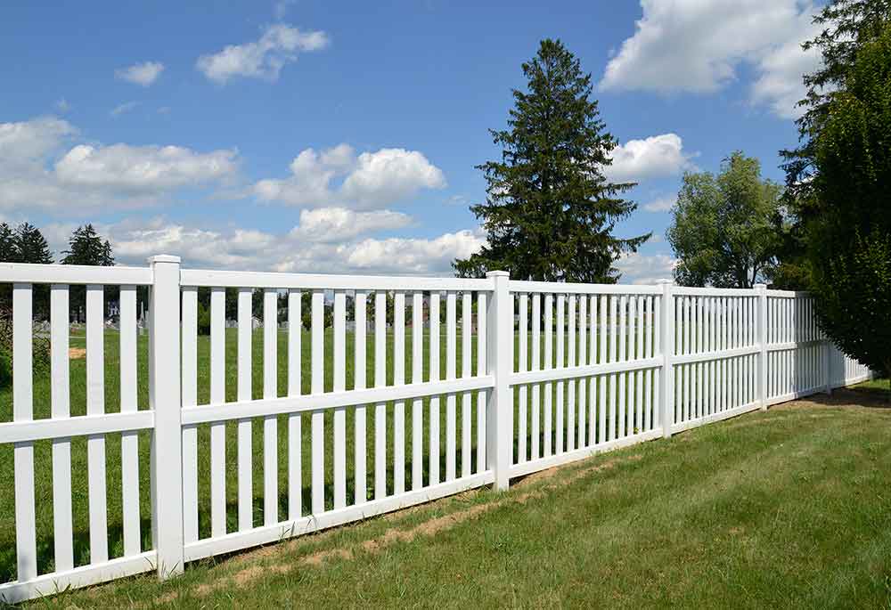 How to Repair Small Cracks And Holes in a Vinyl Fence