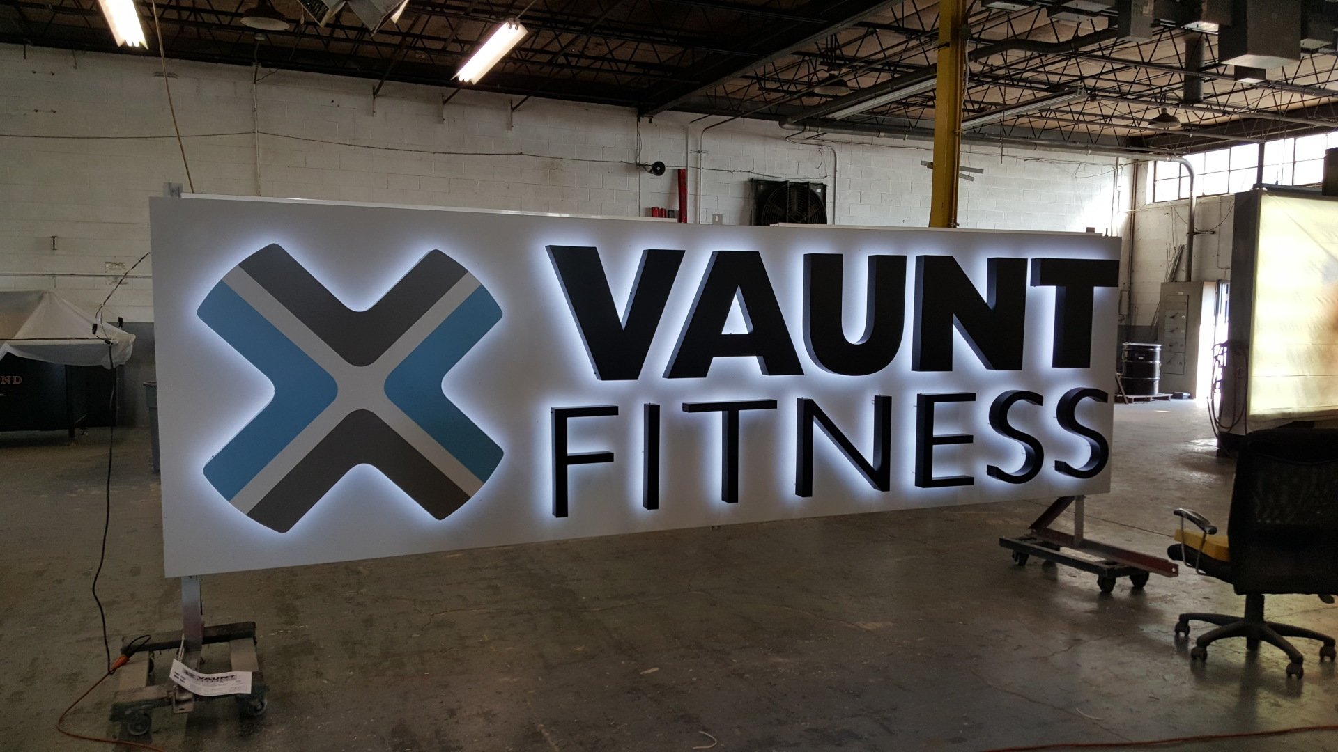 Custom Sign Installation Chicago, IL Best Neon Sign