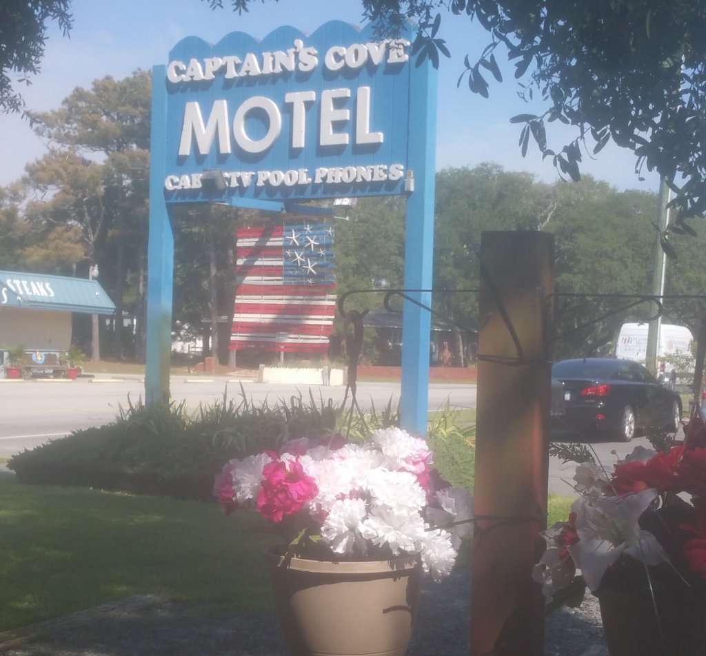 Home Captain's Cove Motel