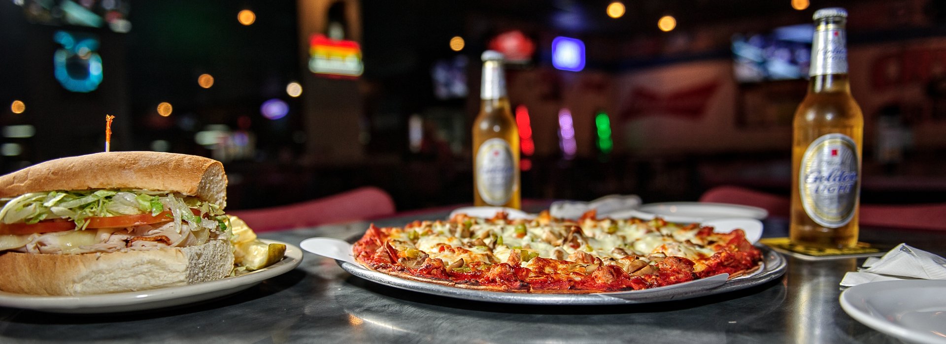DineIn, PickUp or Delivery Pizza Coon Rapids, MN CR’s Sports Bar