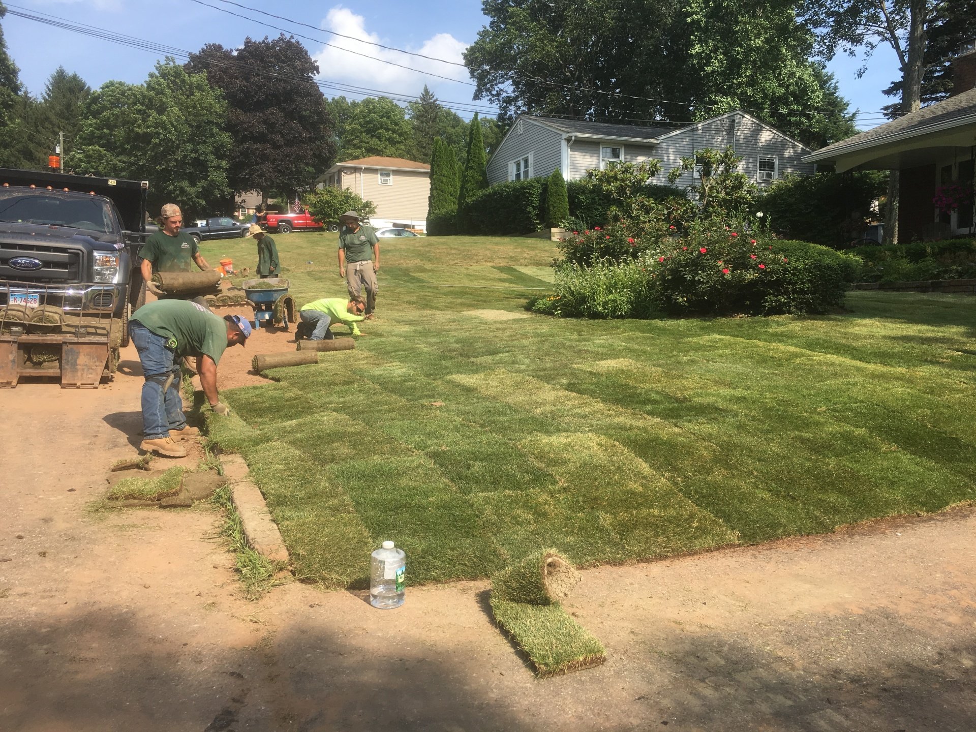 Landscape Design & Lawn Maintenance Cromwell, CT Viola Lawn Service