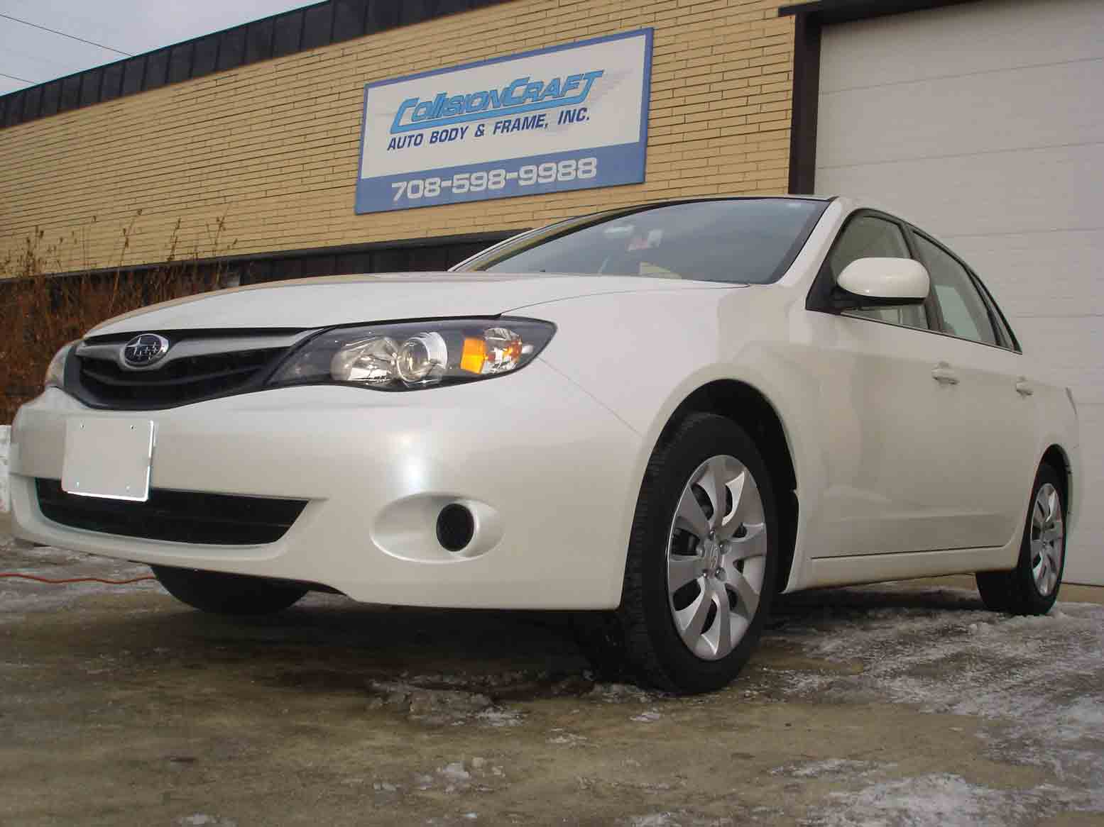 White car - Auto body services in Bridgeview, IL