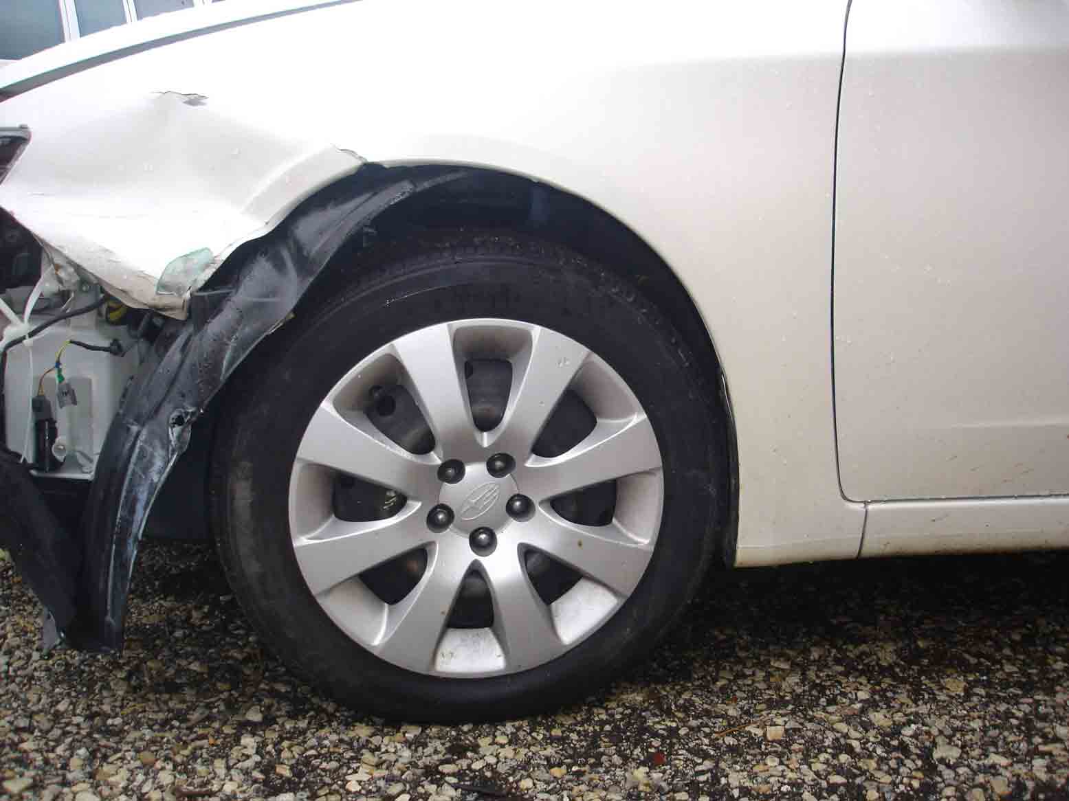 Broken bumper corner of a car - Auto body services in Bridgeview, IL