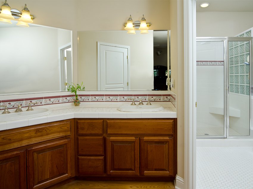 Bathroom Mirror Installation in Louisville, KY Econo Glass Systems